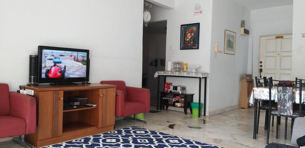 Homestay Haizal Telok Kemang Port Dickson Exteriör bild